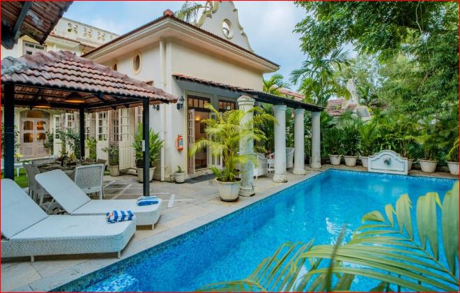 ELIVAAS 3BHK WITH PRIVATE POOL & JACUZZI AYADA